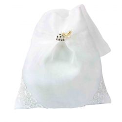 Elegante limosnera blanca para novia