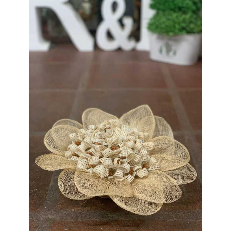 Pack de 45 alfileres con Canasta en forma de flor con rafia