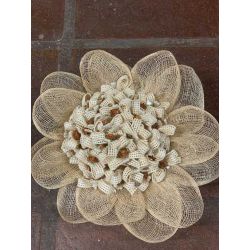 Pack de 45 alfileres con Canasta en forma de flor con rafia
