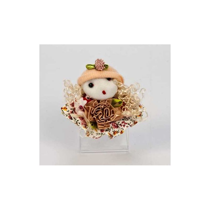 Broche muñeca gorra rosa