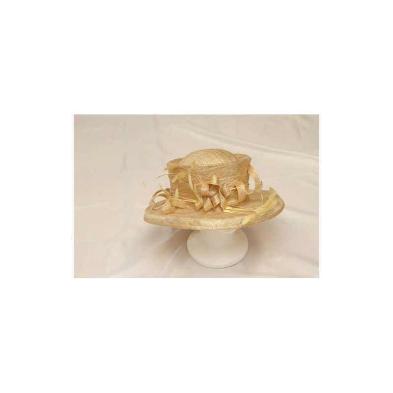 Pamela sinamay y plumas Beige
