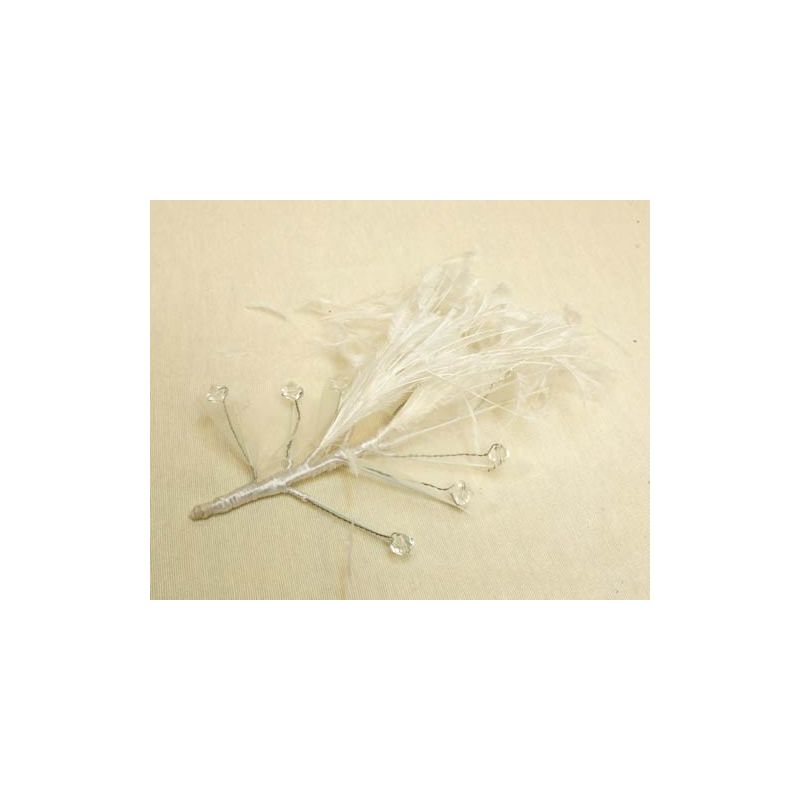 Tocado Blanco Plumas y Pedreria