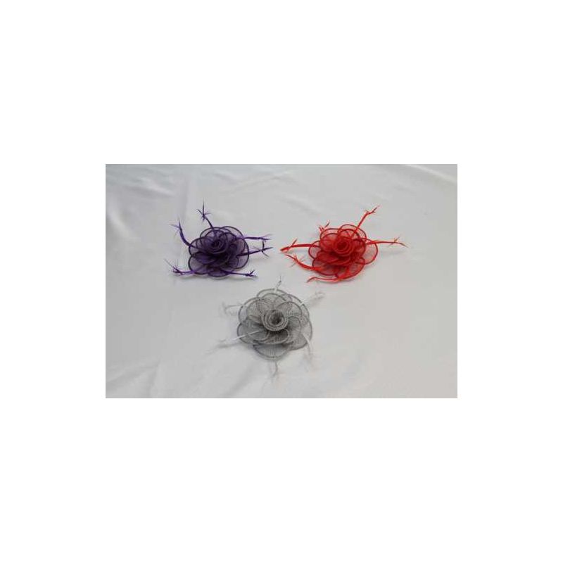 Tocado Flor Sinamay y Pluma Anudada tintadas en 3 colores