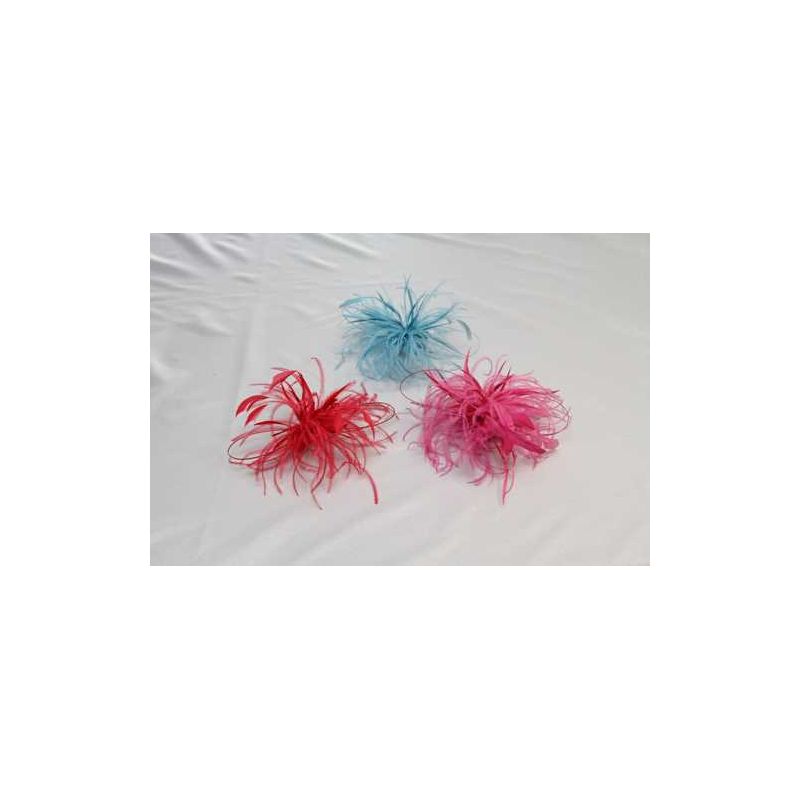 Tocado Plumas Varias: Avestruz, Cuello de Gallo y Cola de Raton