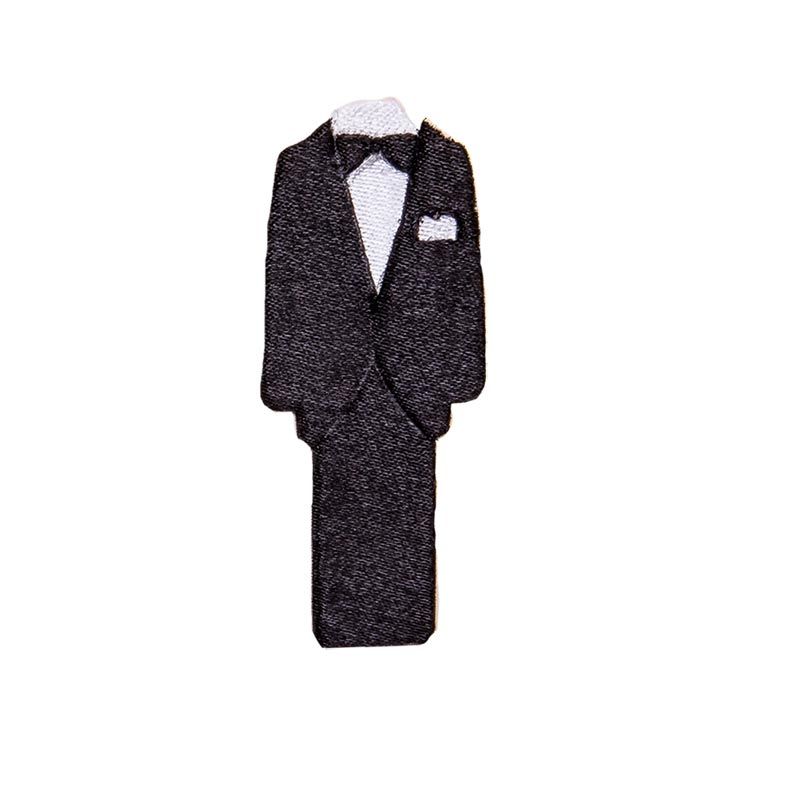 Pin traje novio