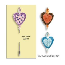 Alfiler hecho a mano fieltro corazon 3 colores