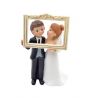Figura de novios de 18x10 cm para la tarta, con novios en photocall